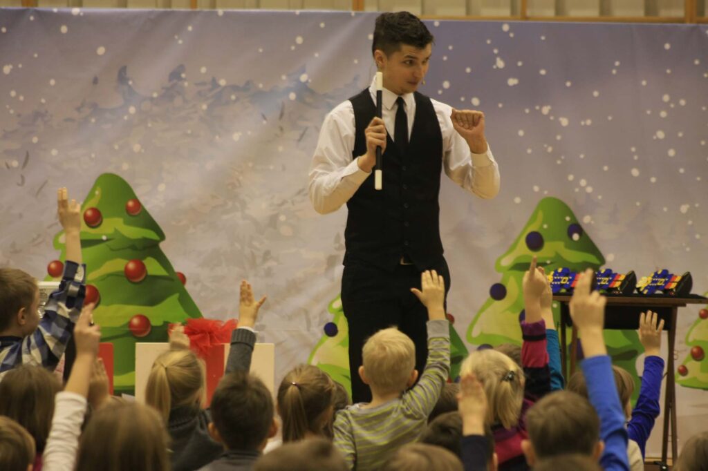 Iluzjonista dla dzieci - Warszawa Białystok Lublin - choinka firmowa