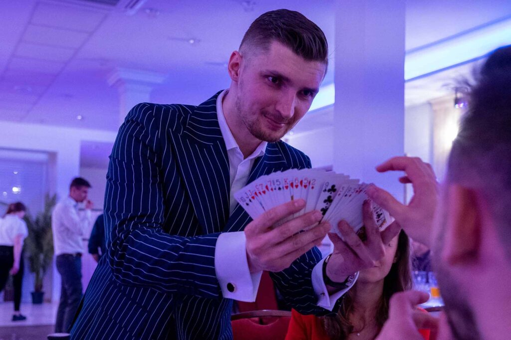 Pokazy iluzji z bliska