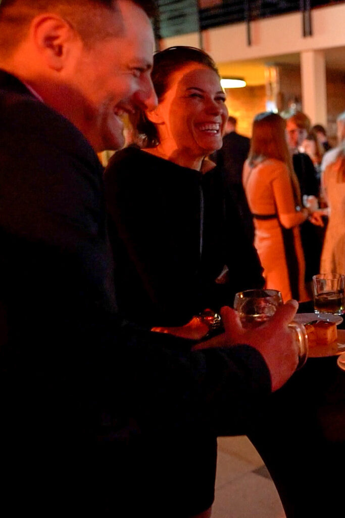 Pokaz iluzji z bliska w Krakowie - iluzjonista firmowy 33